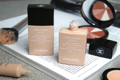 chanel vitalumiere aqua b50 review|Chanel vitalumière aqua makeup.